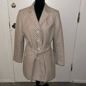 Mint Condition!! Cream/White Suit Jacket.